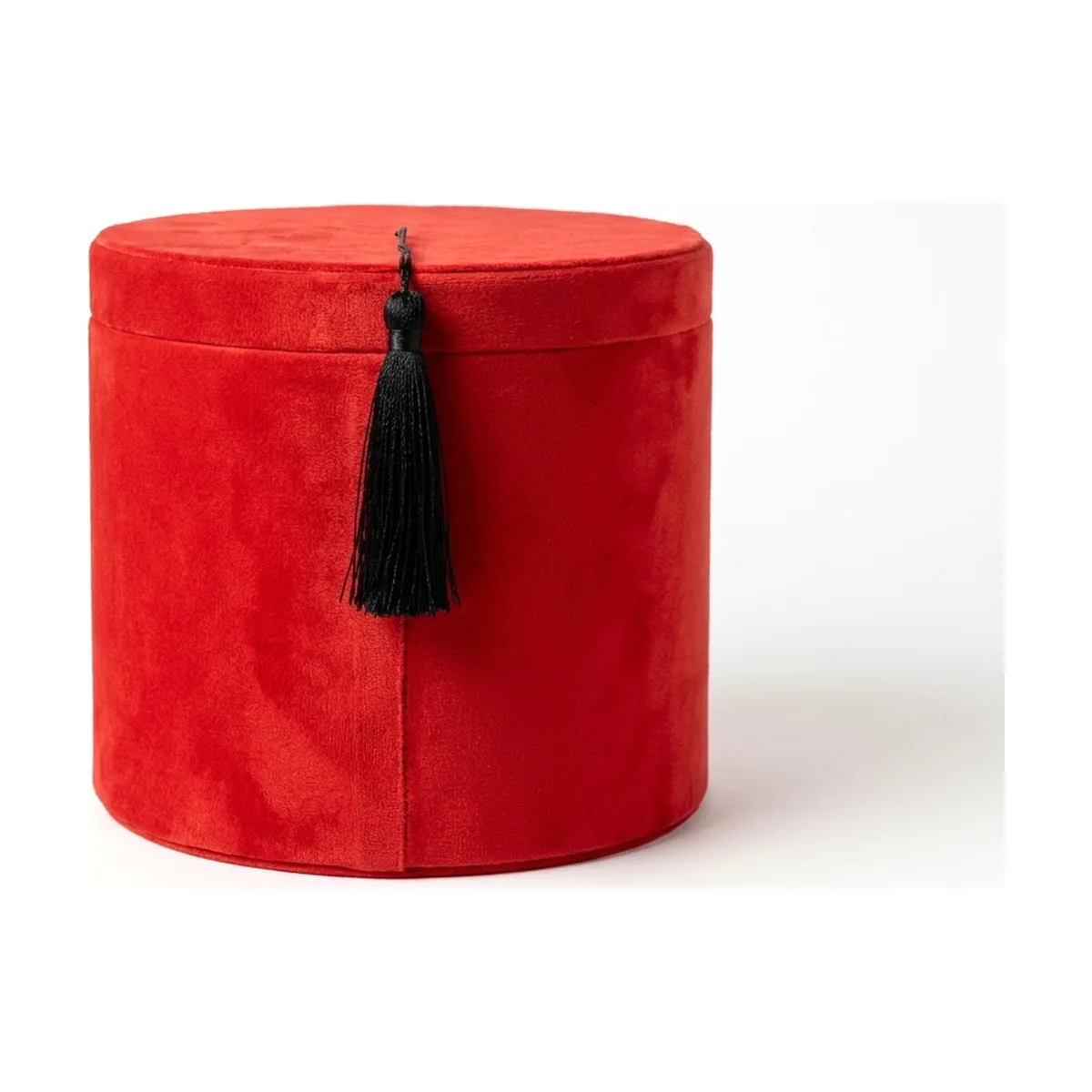 Coffret cylindrique rouge fermé