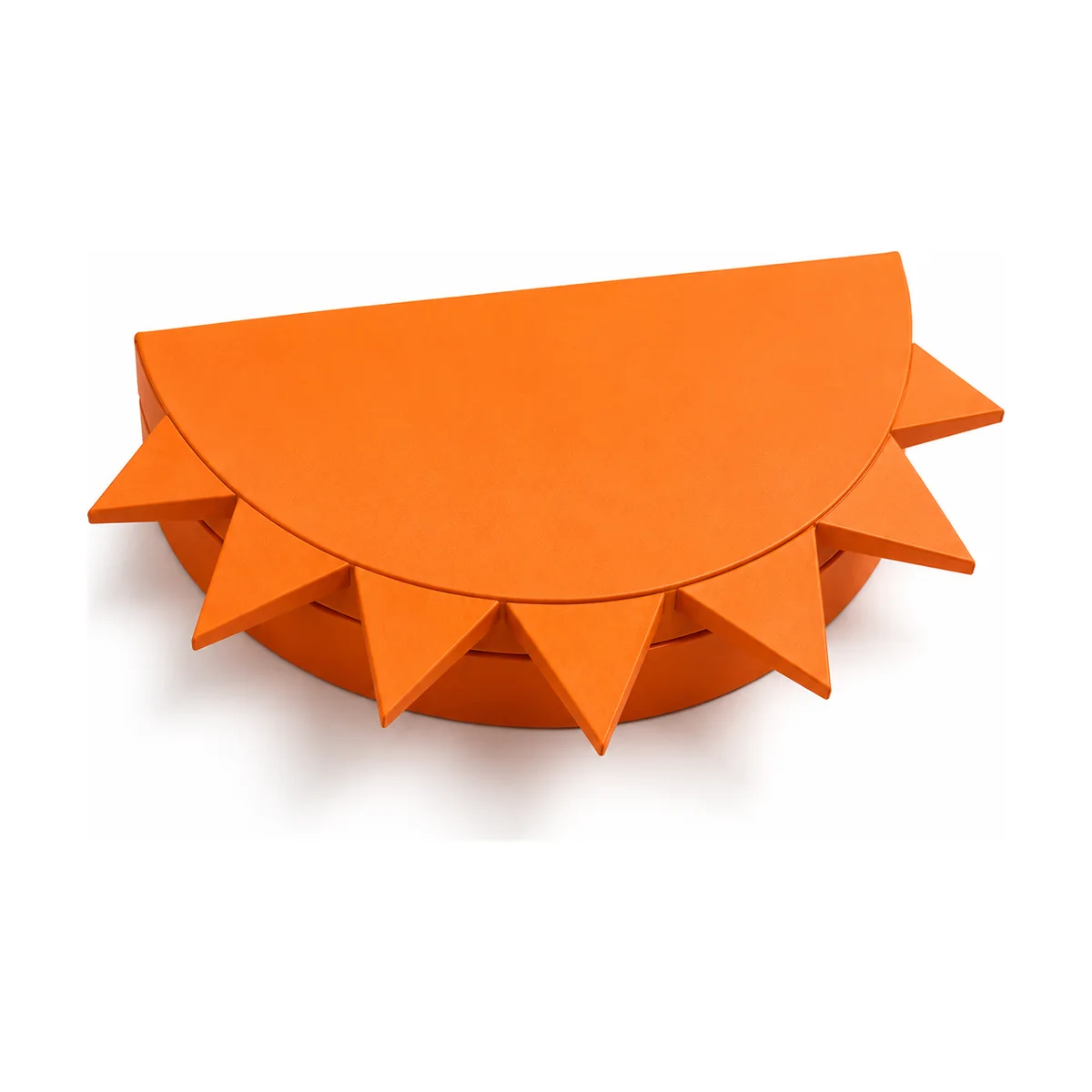 Coffret en forme de soleil orange, fermé